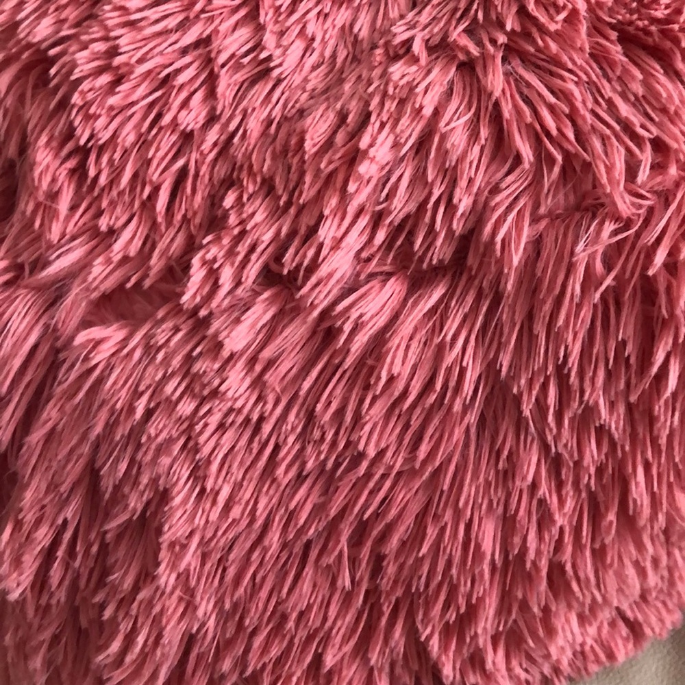 Meet your Posher, Eliza pholla